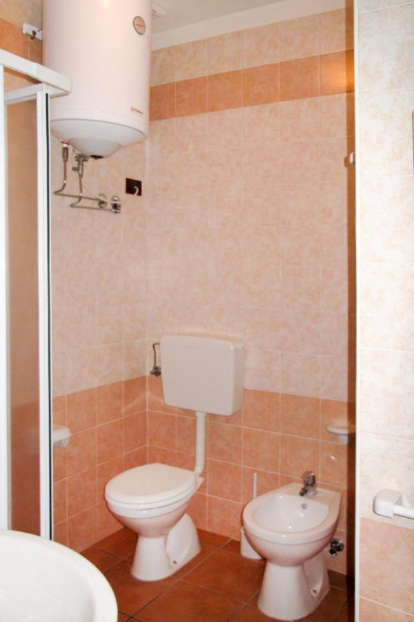 Holiday Home La Quercia-Le Farnie - Cao422 By Interhome La Fagiana Luaran gambar
